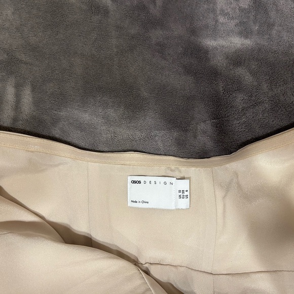 Cream Corset Dress - Picture 3 of 3